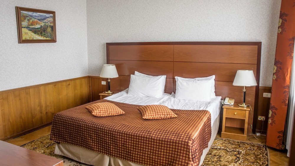 Гостиница Президент-Отель Москва-195