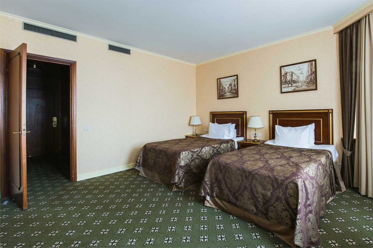 Гостиница Президент-Отель Москва-238