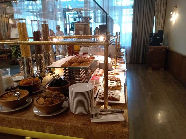 Гостиница Президент-Отель Москва-232