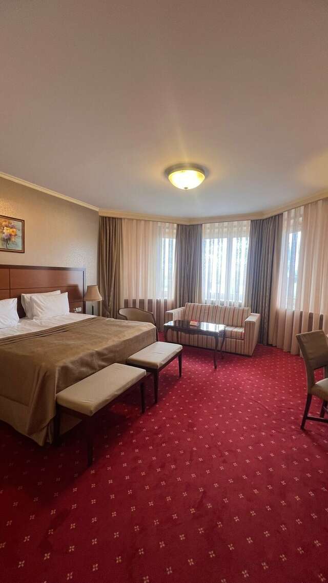 Гостиница Президент-Отель Москва-251